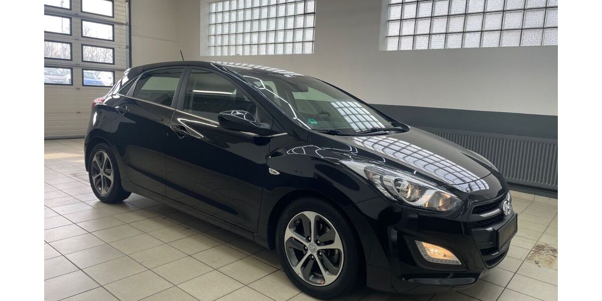 Hyundai i30 92.838 km 9.500 &euro; Kamen 59174