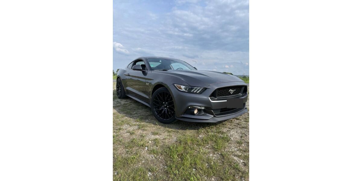 Ford Mustang 150.000 km 25.300 &euro; Werl 59457