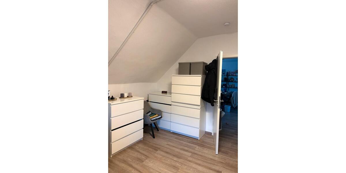 Dachgeschoßwohnung Ennigerloh - 3 Zimmer, 70 m&sup2;, 705&euro; | Angebot:24631705
