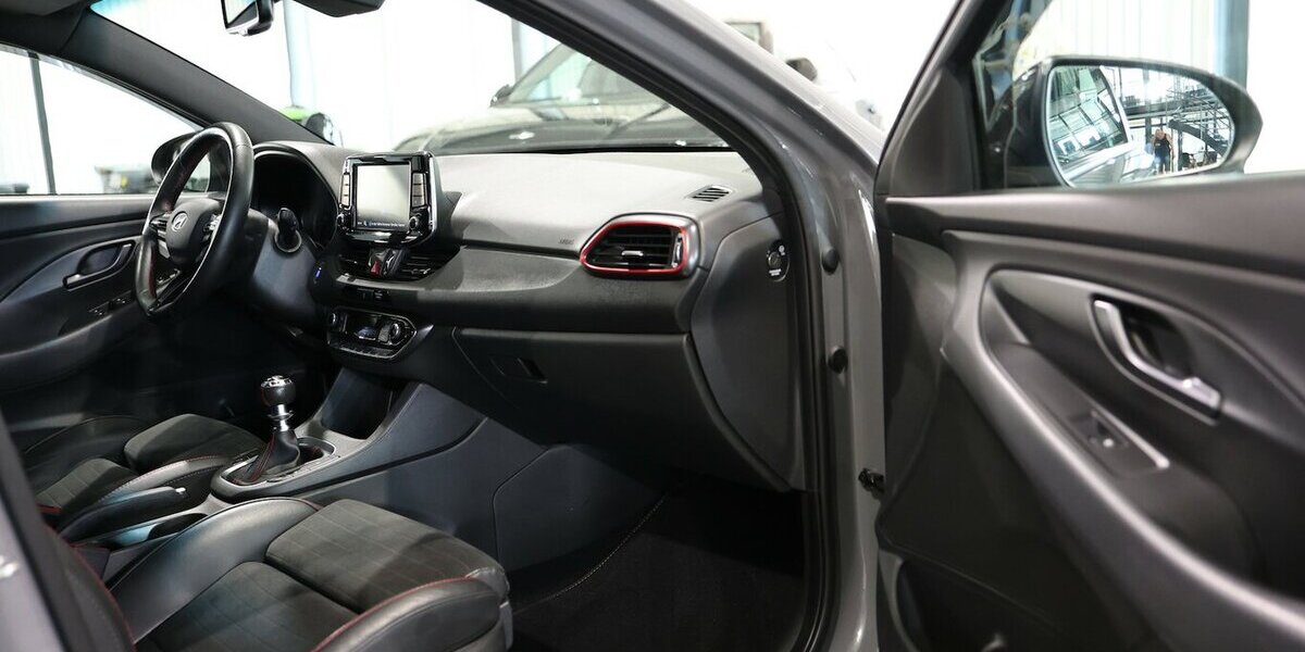 Hyundai i30 FASTBACK 2.0 T-GDI N PERFORMANCE / LED / 138.000 km 17.991 &euro; Hamm 59077