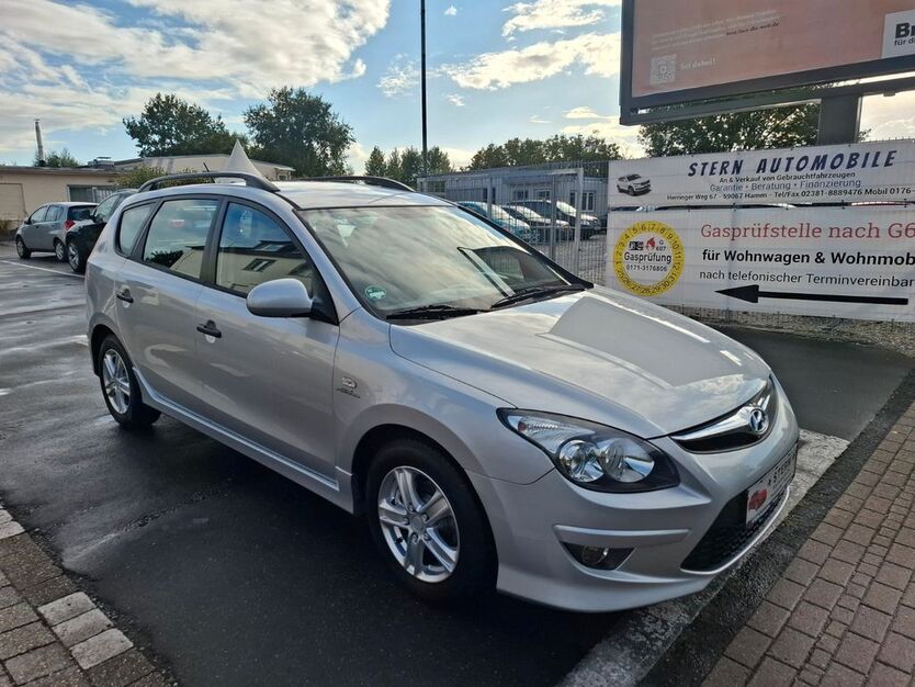 i30
