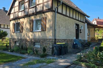 Doppelhaushälfte 3 Zim. mit Garten und Parkplatz