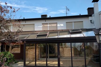 Einfamilienhaus (195 m²) mit Keller, Balkon & Wintergarten 5 zimmer