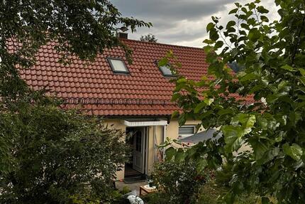 Einfamilienhaus mit EinliegerWohnung und Bauplatz
