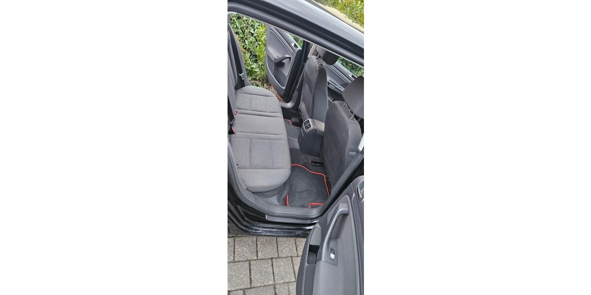 VW Golf V 158.000 km 3.600 &euro; Möhnesee 59519