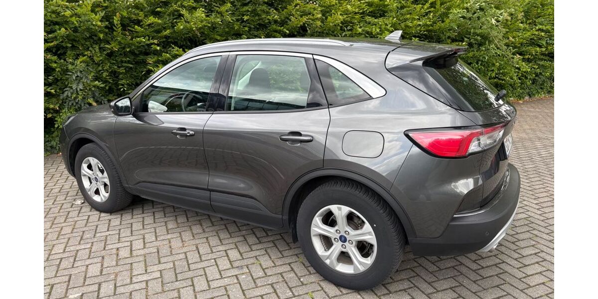 Ford Kuga 55.680 km 17.800 &euro; Soest 59494