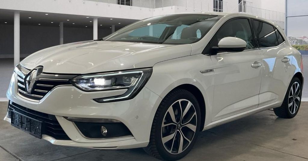 Renault Megane 19.777 km 15.495 &euro; Hamm 59067