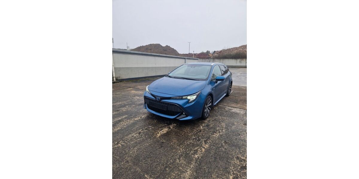 Toyota Corolla 215.000 km 13.499 &euro; Werl 59457