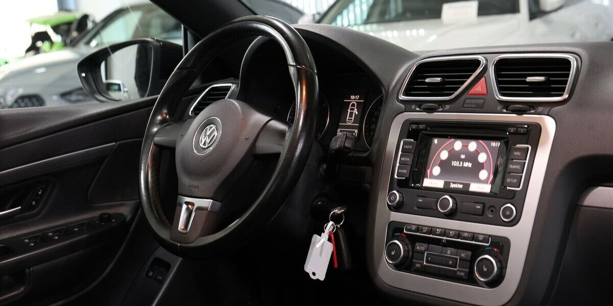 VW Eos 2.0 TDI EDITION 2010 / XENON / LEDER / NAVI+ 150.000 km 8.111 &euro; Hamm 59077
