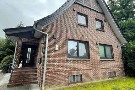 Hochwertige 3-Zimmer-Wohnung in Stade-Helmste mit Gartenanteil