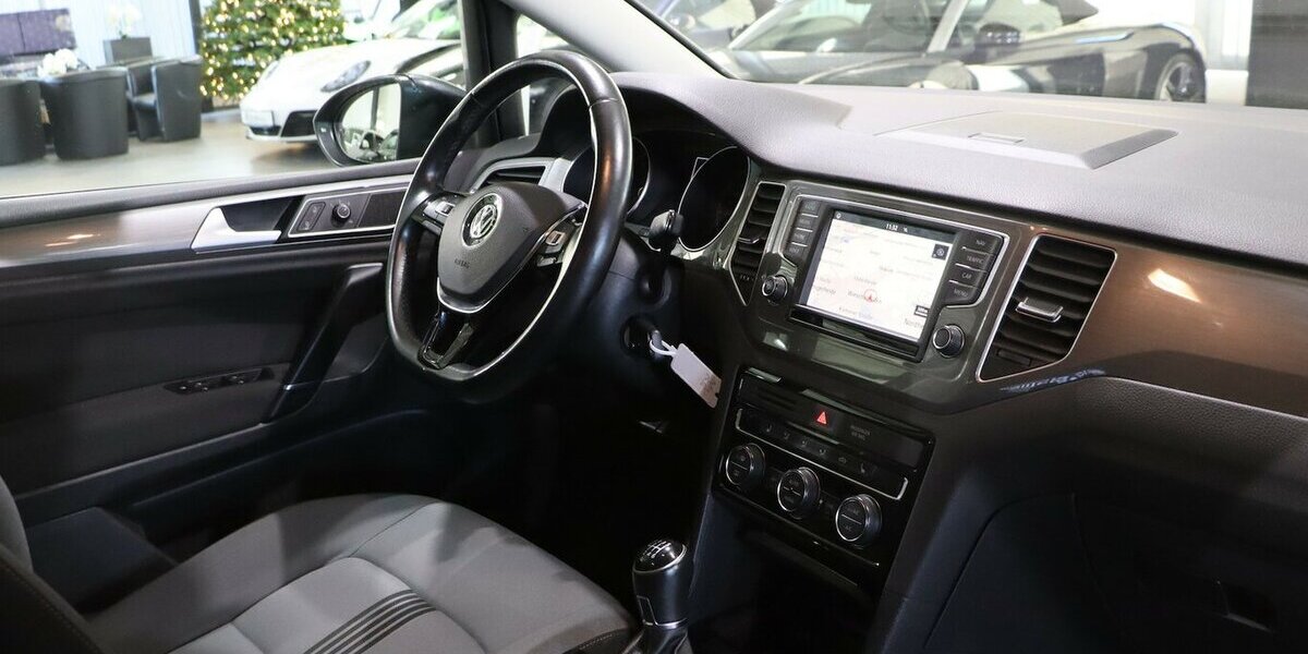 VW Golf Sportsvan 1.4 TSI ALLSTAR / XENON, NAVI-DM 119.000 km 11.777 &euro; Hamm 59077