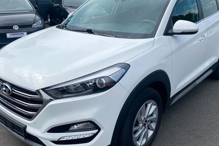 Hyundai TUCSON 38.000 km 19.900 &euro; Hamm 59065
