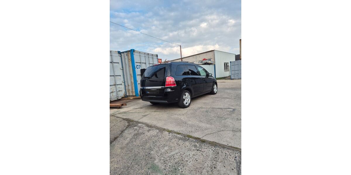 Opel Zafira 392.200 km 1.999 € Hamm 59077