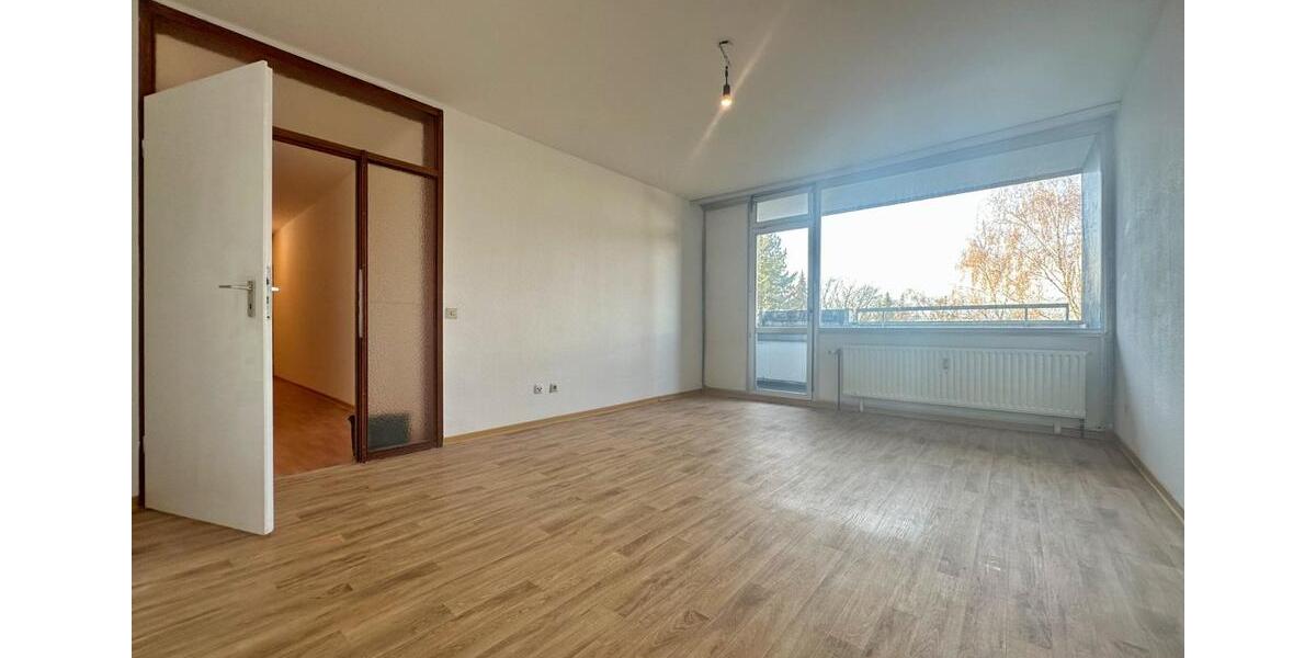 Helle 3-Zimmer-Wohnung mit Balkon - frisch renoviert - KDB 3 zimmer