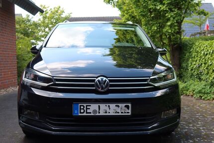 VW Touran 84.000 km 22.500 &euro; Oelde 59302