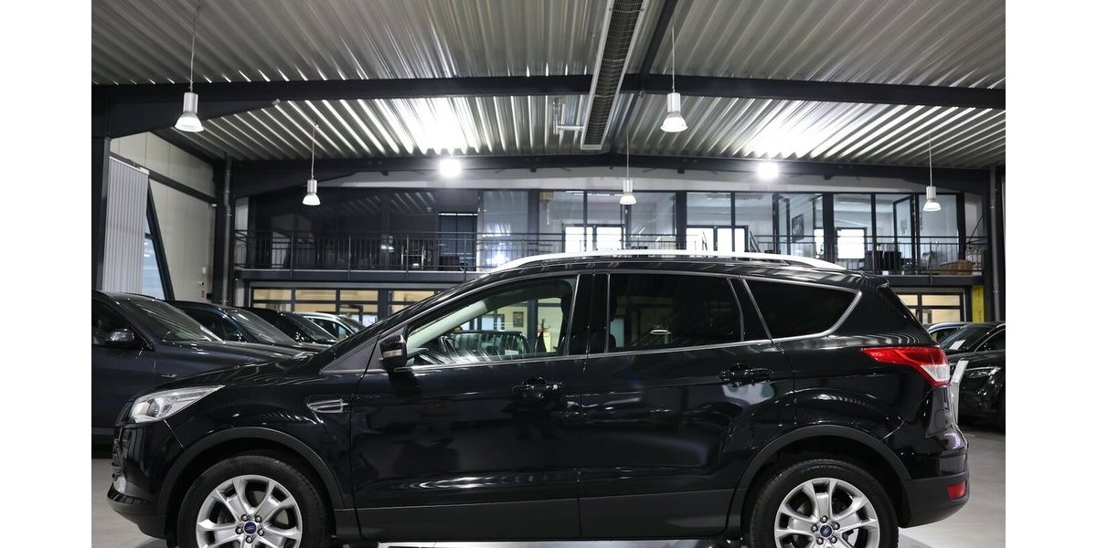 Ford Kuga 2.0 TDCI 4x4 TITANIUM / LEDER / NAVI+ 90.000 km 13.711 &euro; Hamm 59077