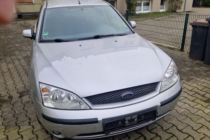 Ford Mondeo 142.000 km 2.350 &euro; Waltrop 45731