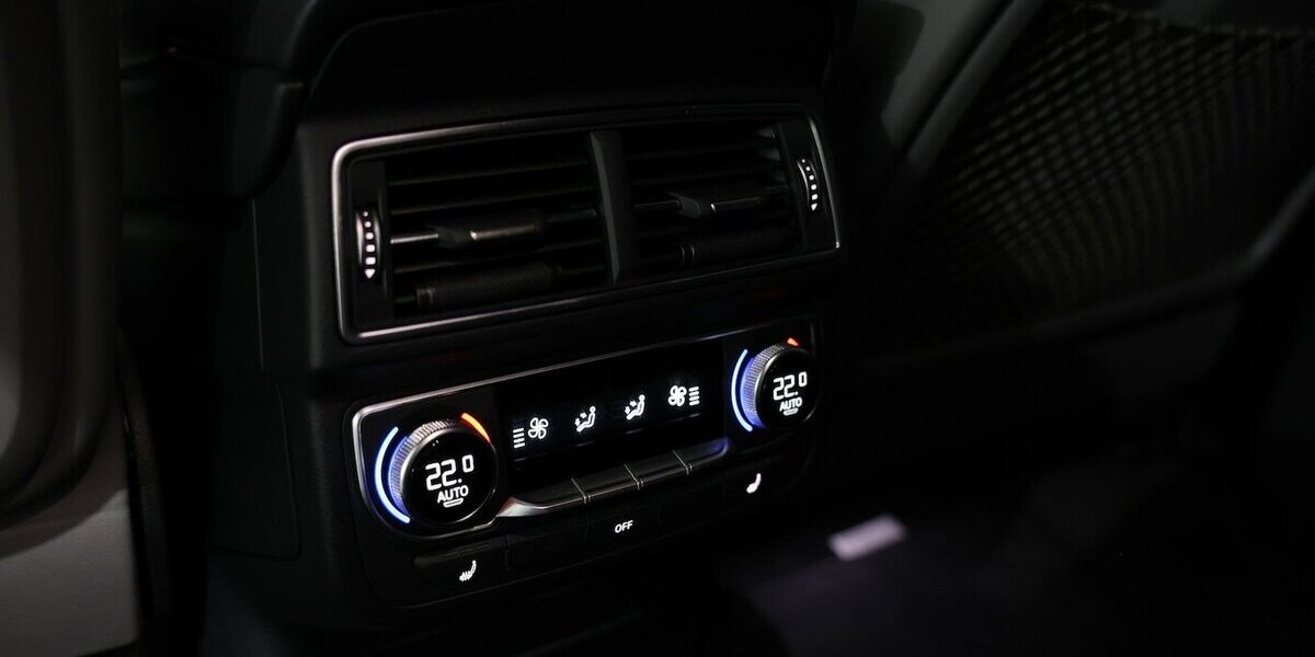 Audi Q7 3.0 TDI Q S-LINE SPORT BLACK / 7-SITZER / TOP 129.000 km 33.444 &euro; Hamm 59077