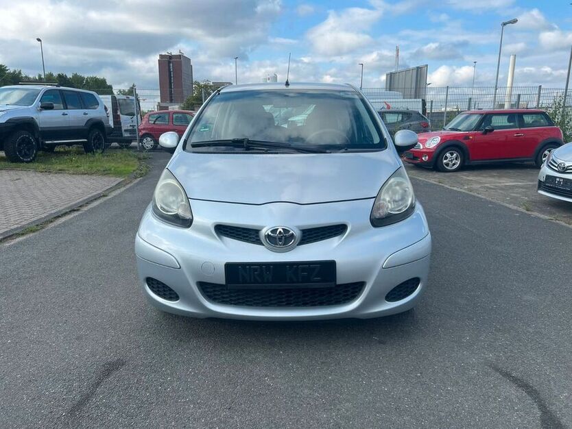 Aygo (X)