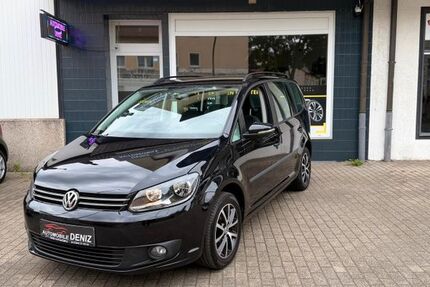 VW Touran 141.858 km 9.700 &euro; Lünen 44532