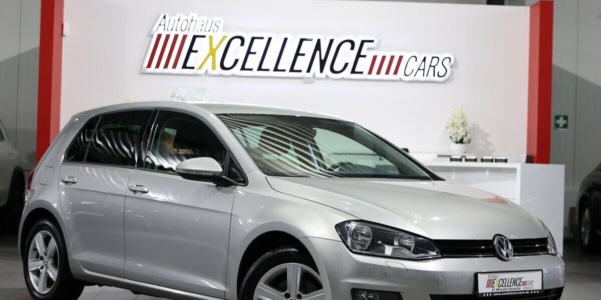VW Golf VII 1.6 TDI Comfortline COMPOSITION-COLOUR 143.000 km 11.555 &euro; Hamm 59077