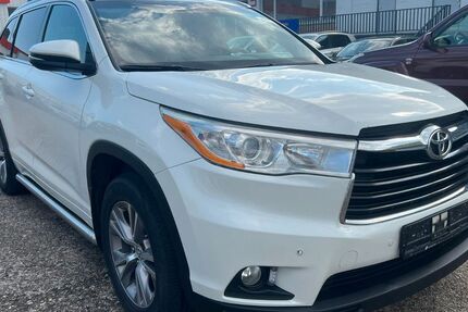 Toyota Highlander 268.814 km 16.500 &euro; Hamm 59067