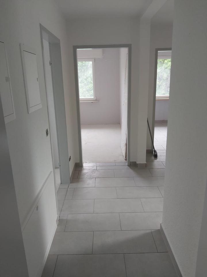 neu renovierte 3-Zimmer DG
