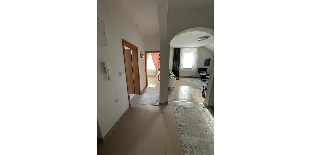 Wohnung zu vermieten 4 zimmer