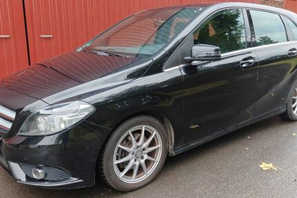 Mercedes-Benz B 180 101.500 km 11.900 &euro; Soest 59494