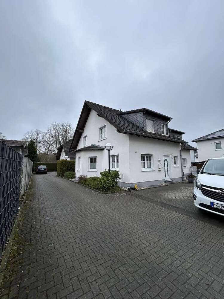 Haus zum Mieten in Menden 958 € 113 m²