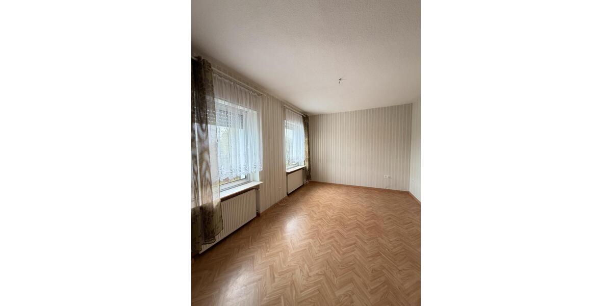 Einfamilienhaus Lippetal - 8 Zimmer, 666 m&sup2;, 350.000&euro; | Angebot:26329281