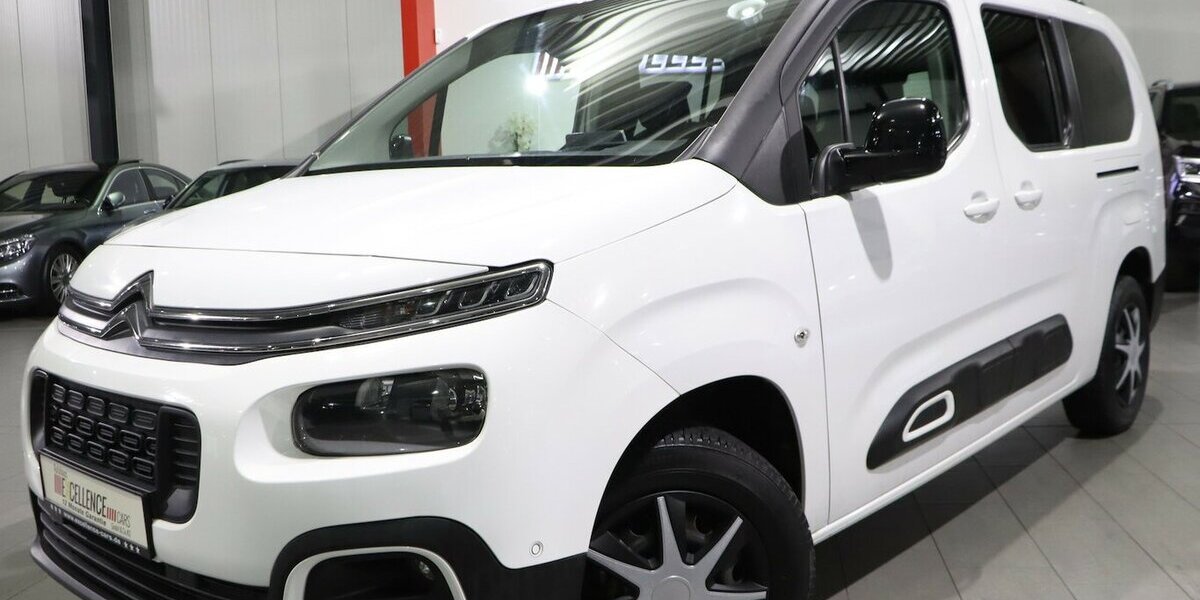 Citroen Berlingo 130 BLUE-HDI SHINE-XL 5-SITZER, 1.HAND 148.000 km 14.991 &euro; Hamm 59077