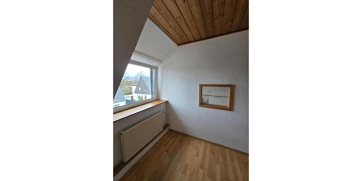 Dachgeschoßwohnung Hamm Daberg - 3.5 Zimmer, 65 m&sup2;, 430&euro; | Angebot:25395146